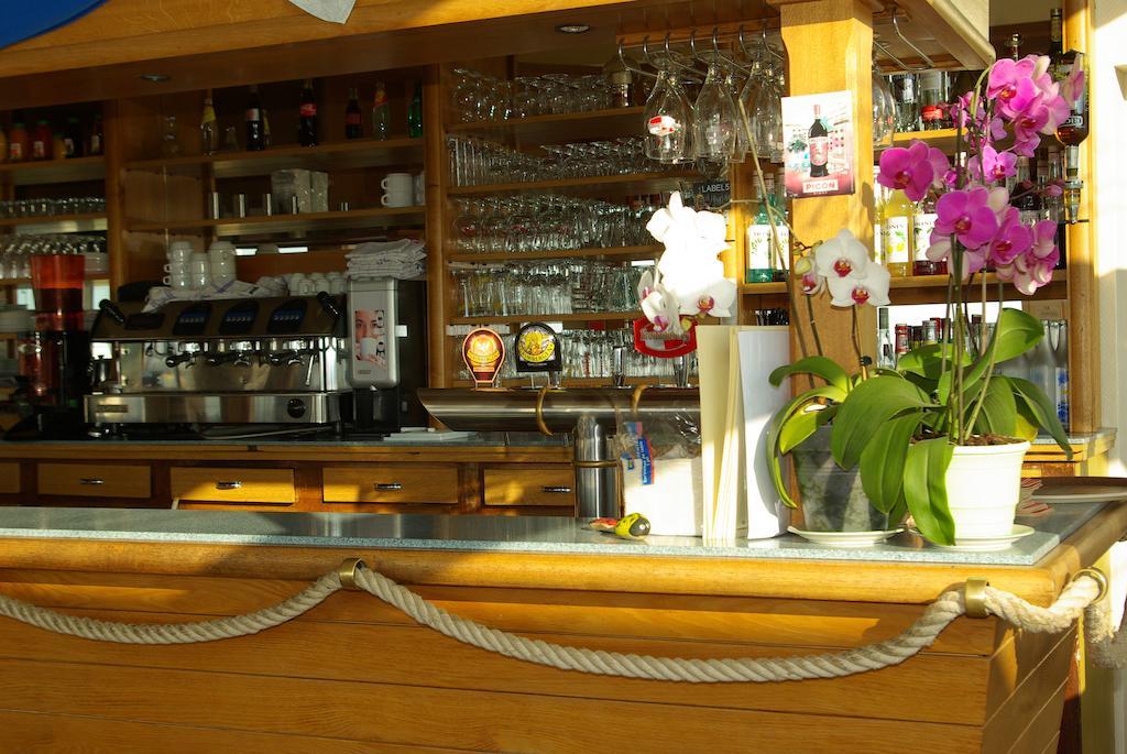 Logis Hotel Le Terminus Bourcefranc 외부 사진